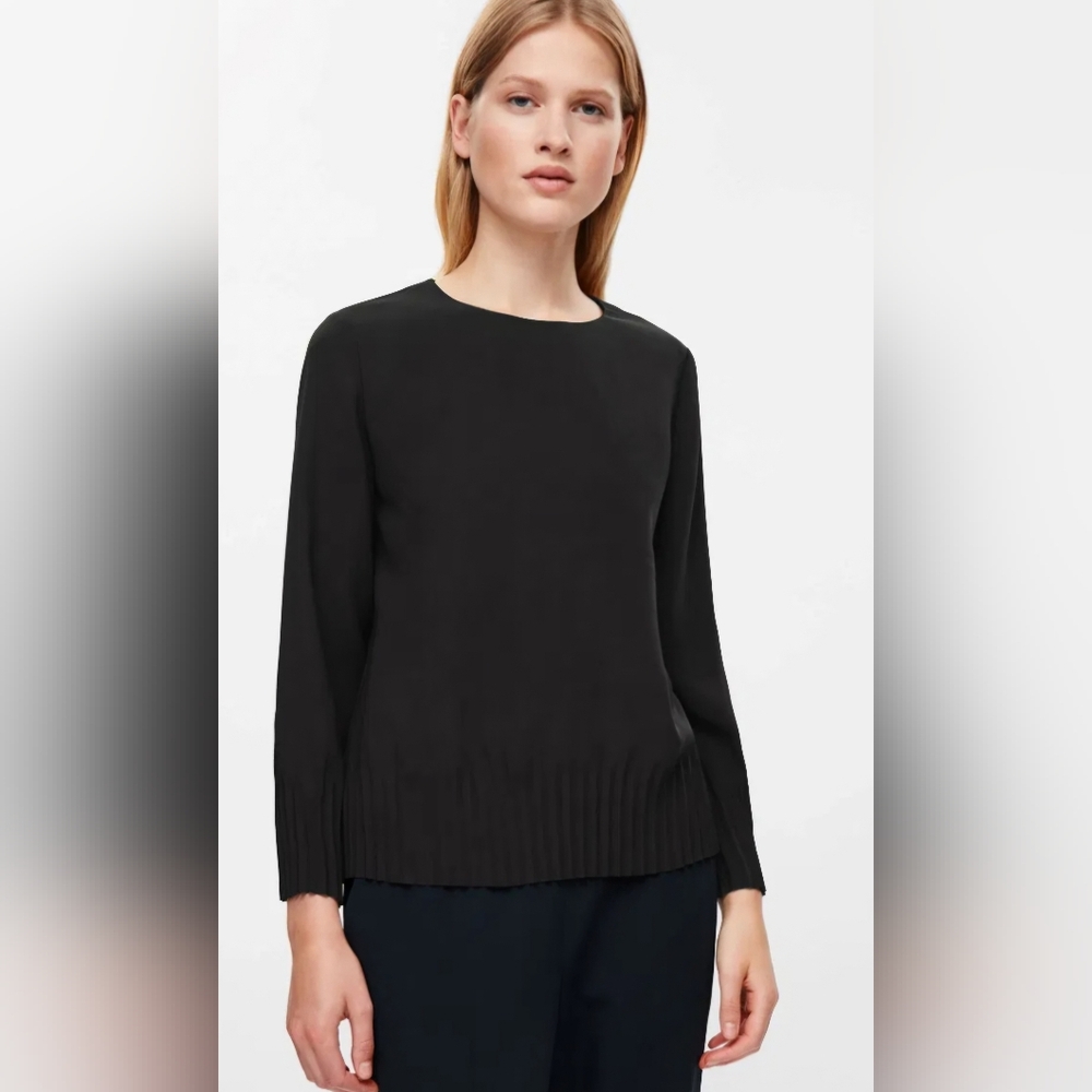 COS Pleated Cuff and Hem Top size 6